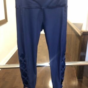 VOGO Athletica Blue Leggings with cutout